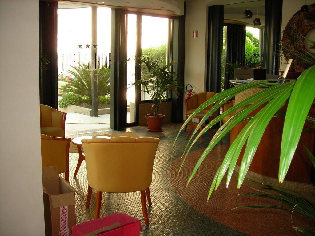La Perla B&B Hotel Roseto Degli Abruzzi Bagian luar foto