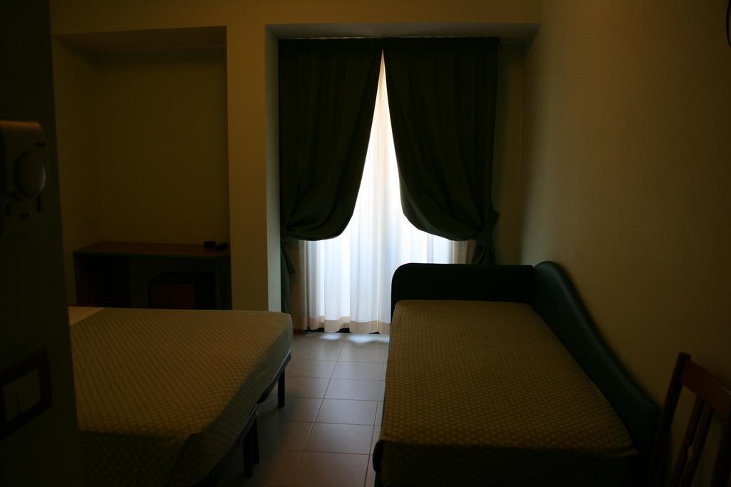 La Perla B&B Hotel Roseto Degli Abruzzi Bagian luar foto